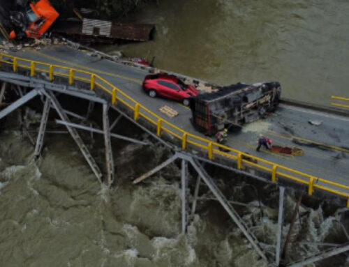 Tras derrumbe, puente entre Valle y Quindío estará listo en octubre